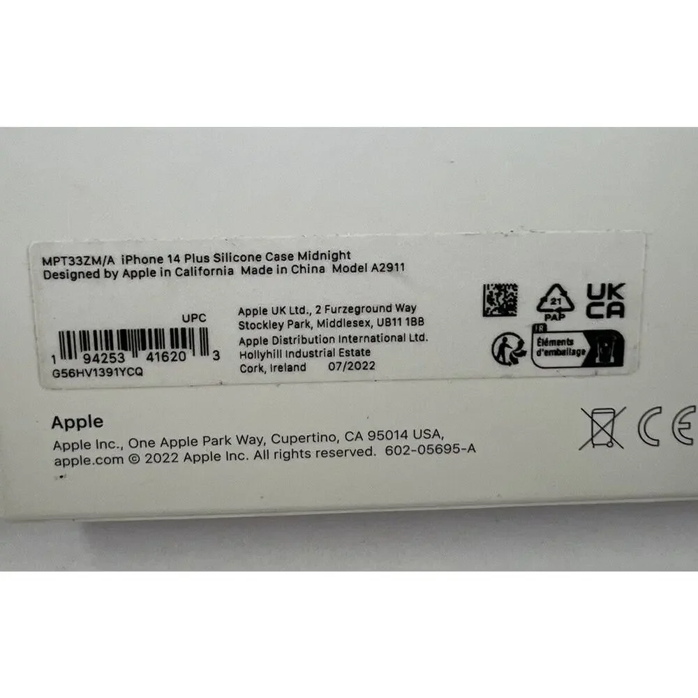 Apple iPhone 14 Plus Silicone Case with MagSafe - Midnight-open box-genuine.